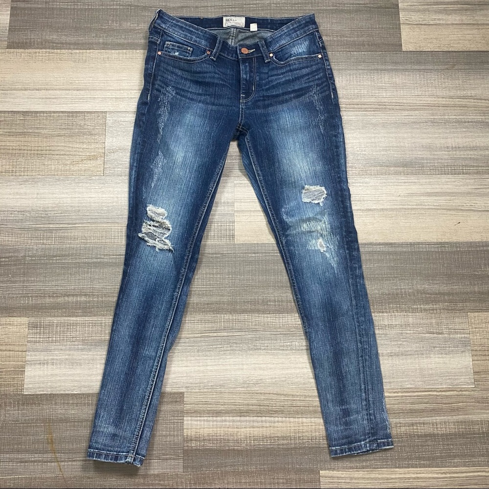 🆕Buckle BKE Stella Skinny Distressed Jeans Blue